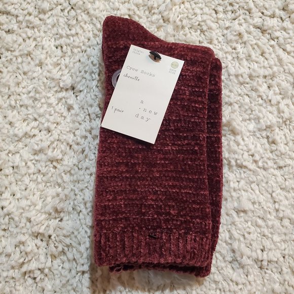 A New Day Burgundy Chenille Socks
